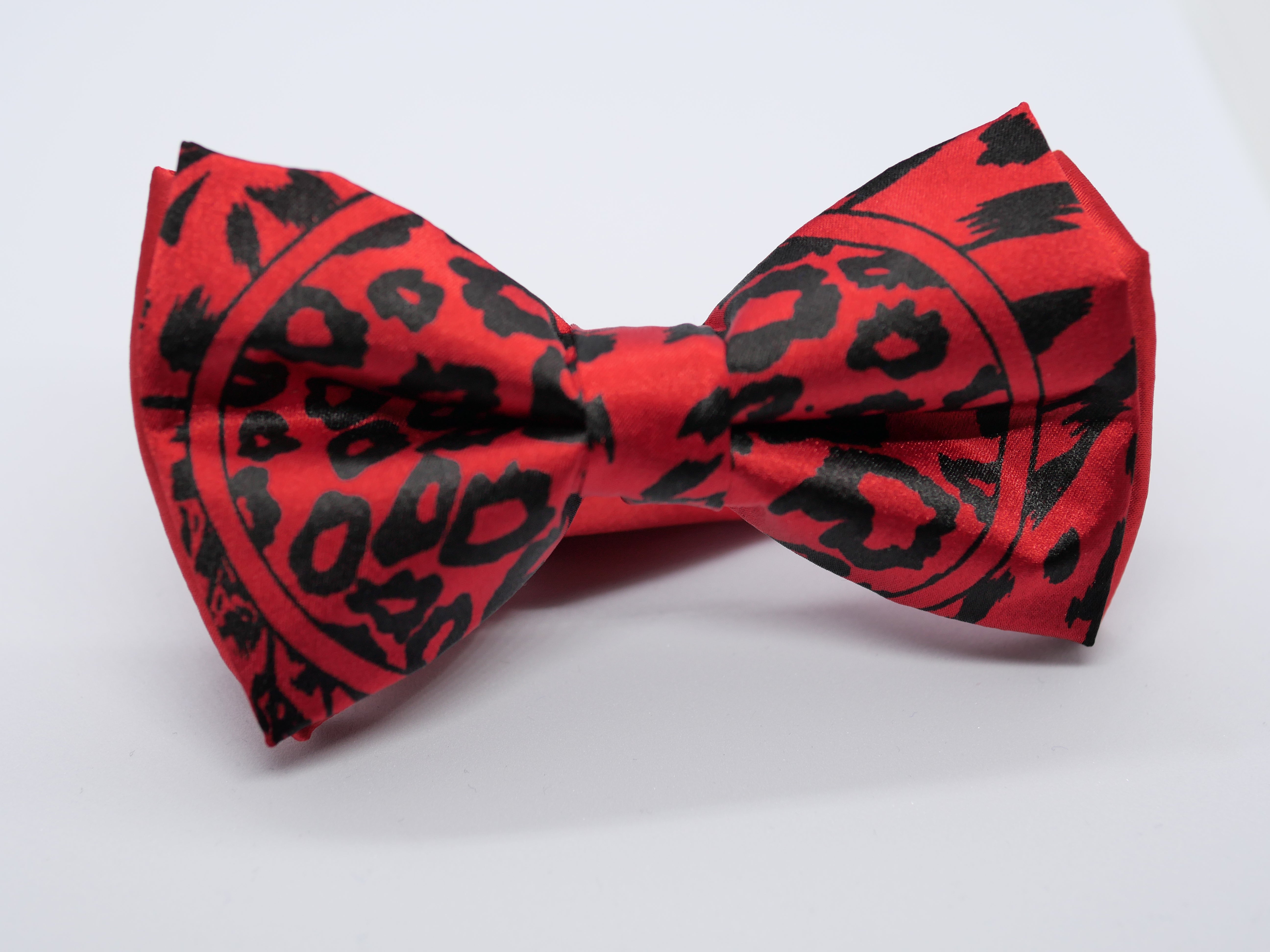 Animal print satin bow tie